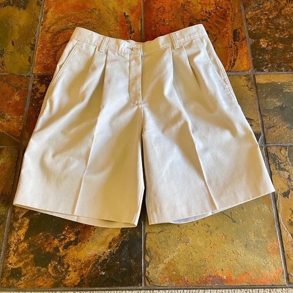 Lady Edwards Chino Shorts - Picture 1 of 3